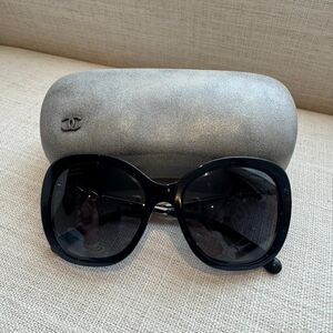 CHANEL Black Sunglasses with Silver Case